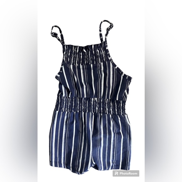 ⭐️DKNY Romper - Picture 2 of 3